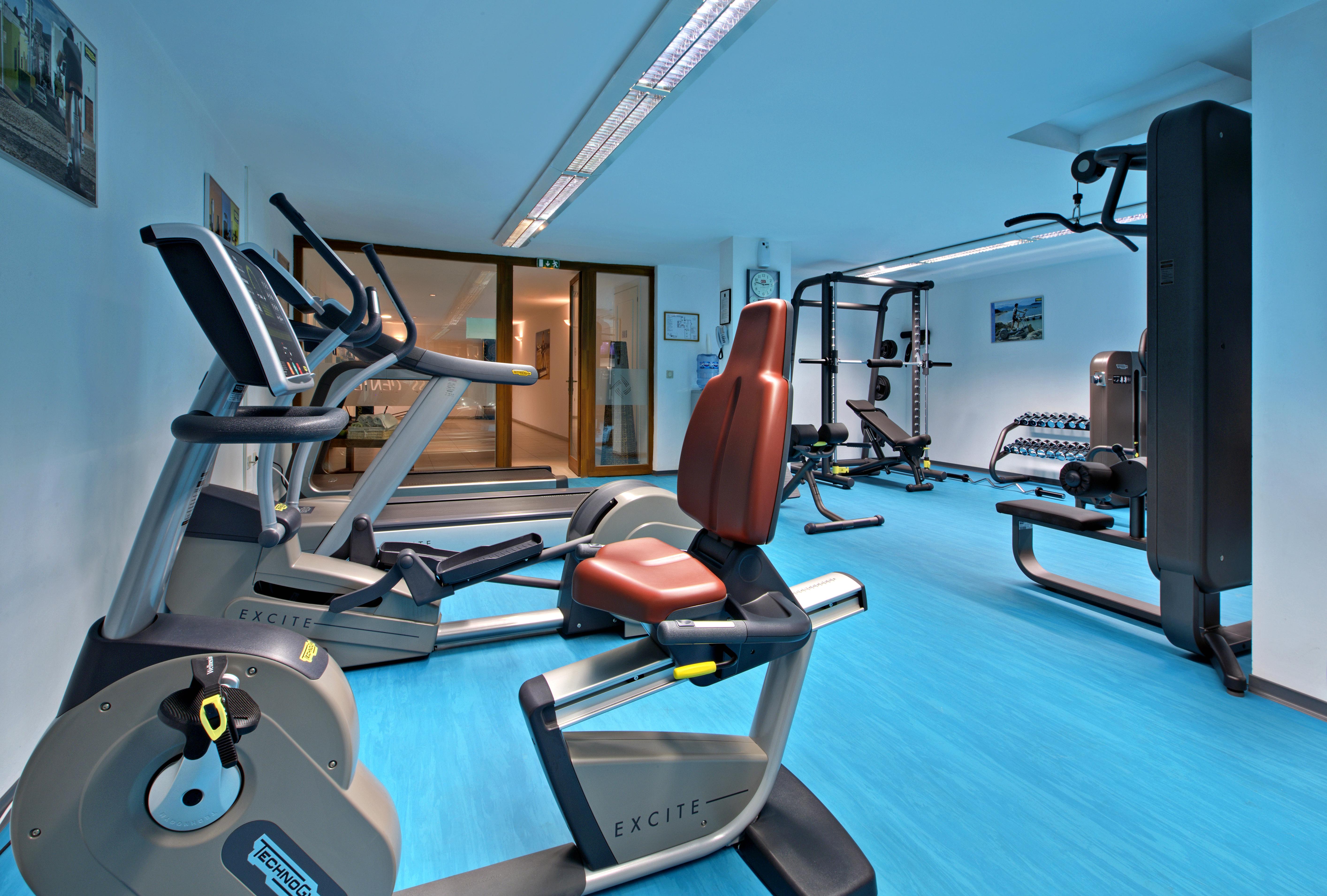 Kempinski Hotel Grand Arena Bansko Ngoại thất bức ảnh The gym at the hotel